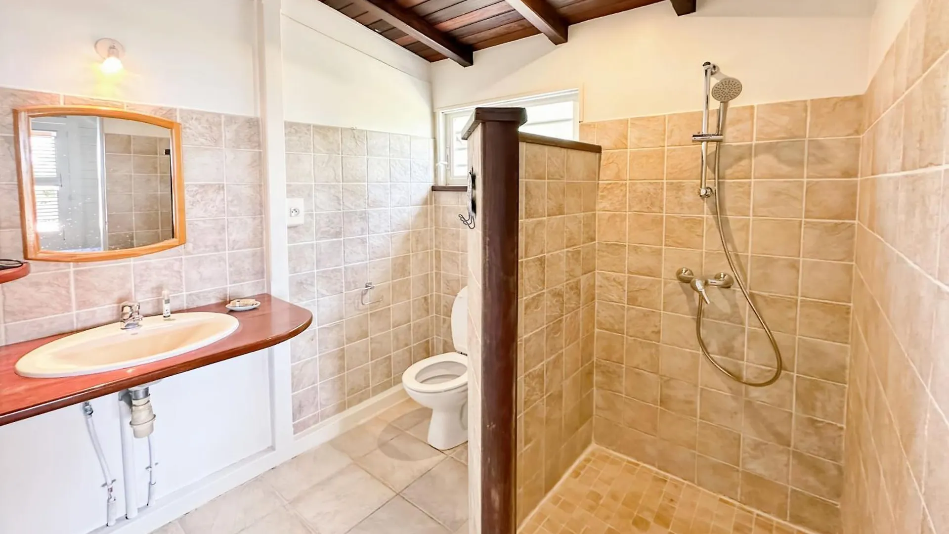 Villa Capi Grand-Bourg  0*, Grand-Bourg (Marie Galante)